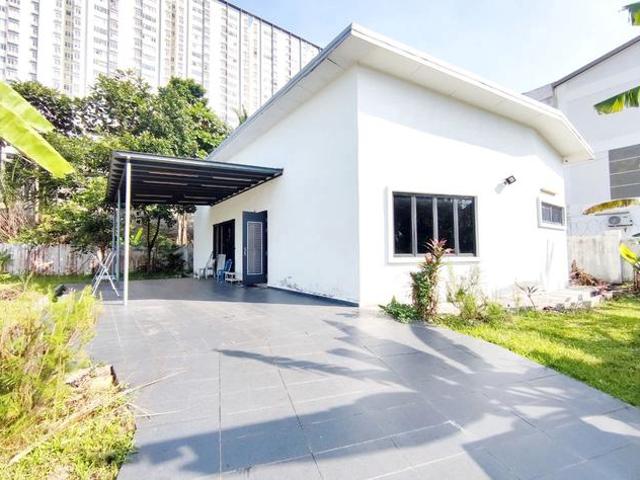 Bungalow for sale in Kajang, Langat