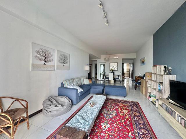 Condominium for sale in Malaka
