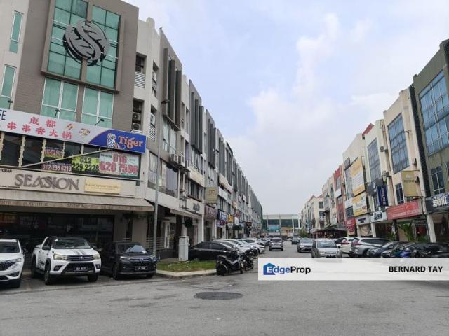 Shop for sale in Petaling, Subang Jaya