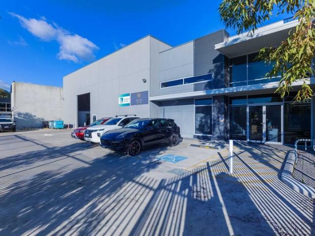 Warehouse for rent in Bibra Lake, Western Australia