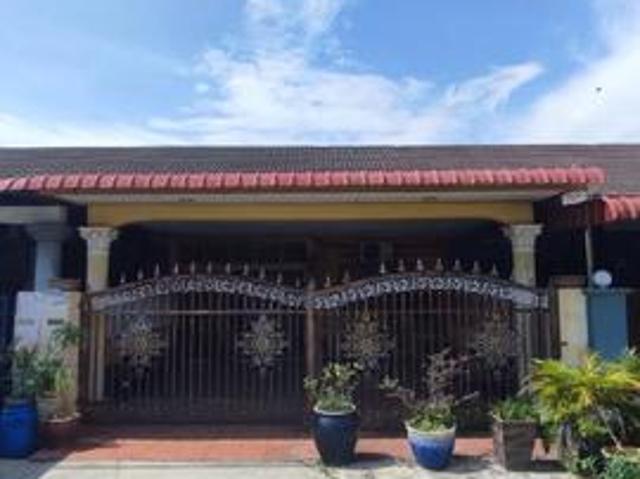Terraced House for sale in Kuala Selangor, Selangor