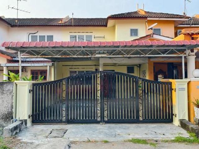 Terraced House for sale in Banting, Selangor