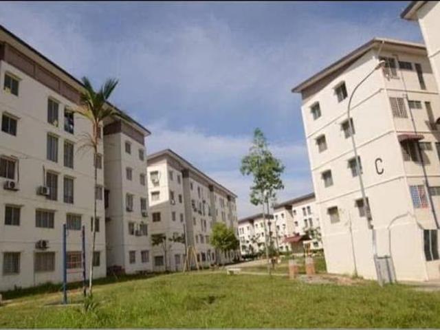 Flat for sale in Petaling, Subang Jaya