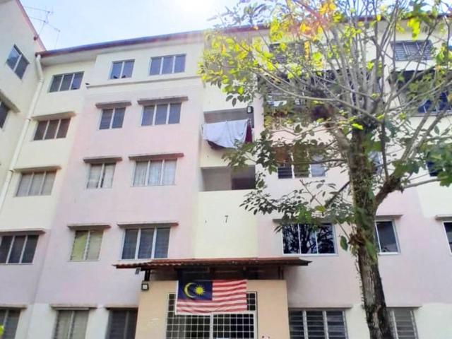 Flat for sale in Seksyen U20, Shah Alam