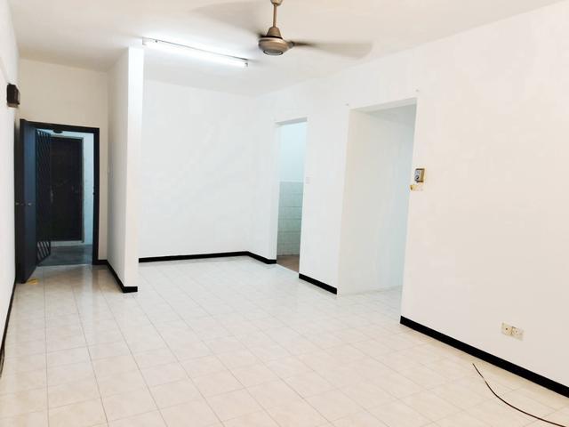 Apartment for sale in Country Heights Damansara, Kuala Lumpur