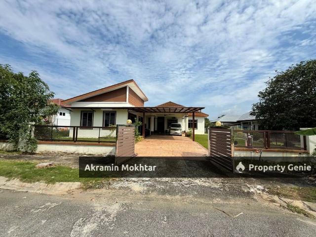 Bungalow for sale in Sendayan Village, Negeri Sembilan