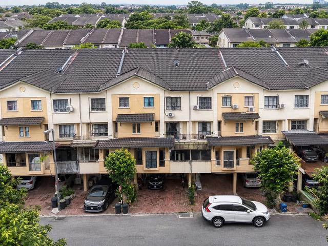 Townhouse for sale in Taman Wangsa Melawati, Kuala Lumpur
