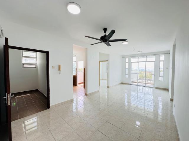 Condominium for sale in Petaling, Damansara Damai