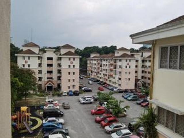 Apartment for sale in Petaling, Damansara Damai
