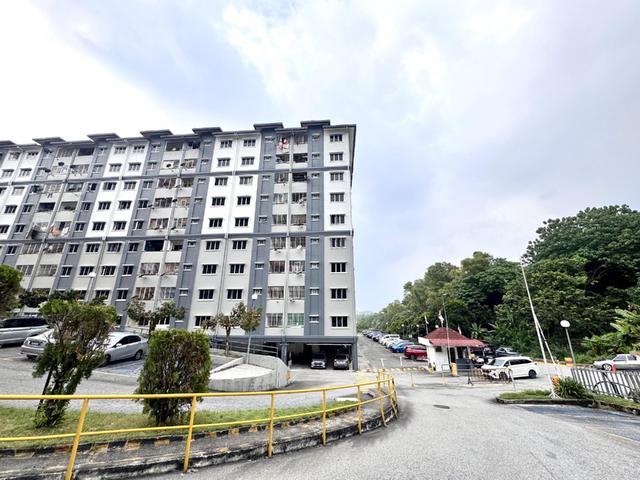 Apartment for sale in Kajang, Langat