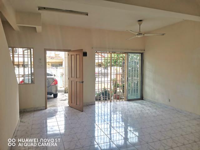 Terraced House for sale in Petaling, Subang Jaya