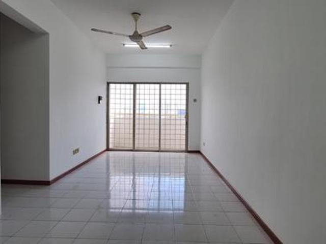 Apartment for sale in Petaling, Subang Jaya