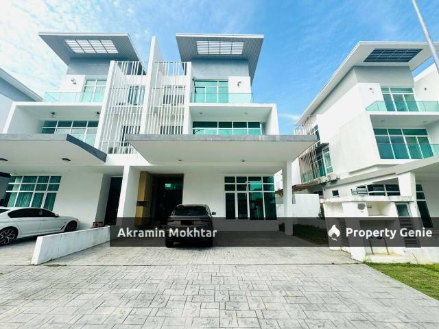 Residential House for sale in Tanjong Sepat, Selangor