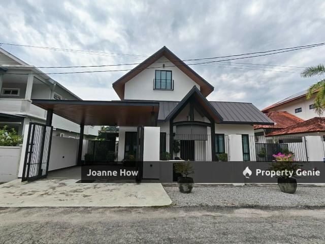 Bungalow for sale in Malaka