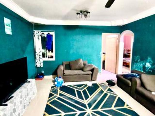 Flat for sale in Petaling, Damansara Damai
