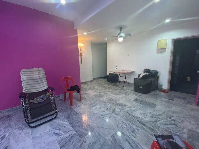 Apartment for sale in Malaka