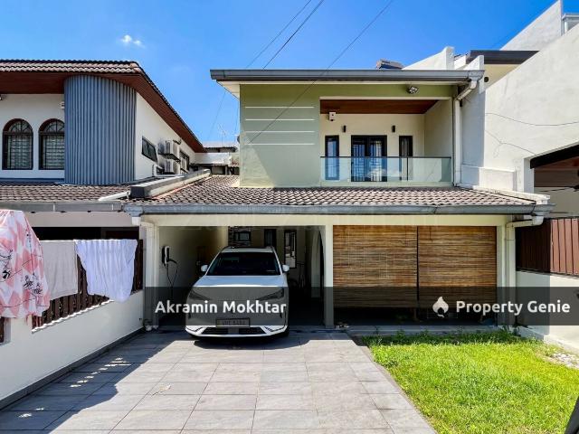 Terraced House for sale in Country Heights Damansara, Kuala Lumpur