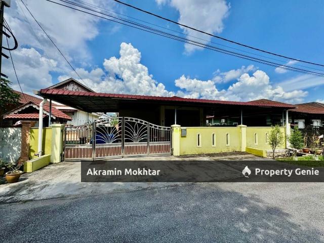 Bungalow for sale in Sendayan Village, Negeri Sembilan