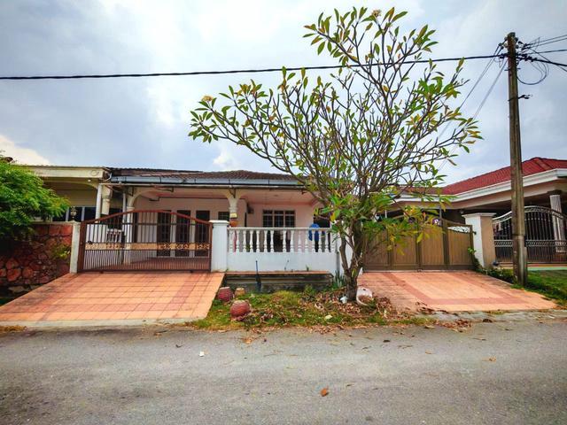 Residential House for sale in Kajang, Langat