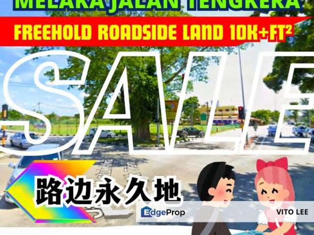 Shop for sale in Malaka