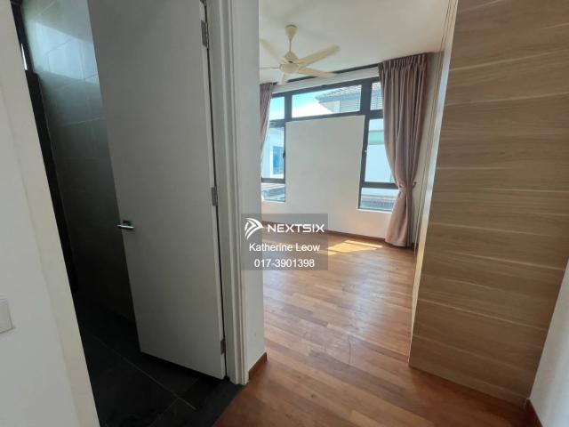 Residential House for sale in Malaka