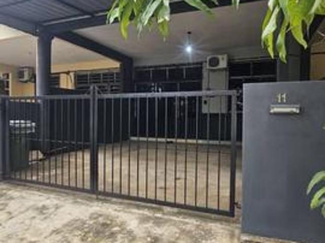 Terraced House for sale in Kuantan