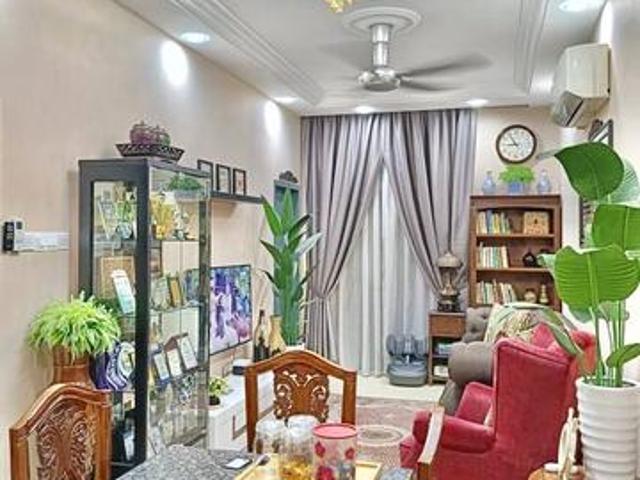 Apartment for sale in Tanjong Sepat, Selangor