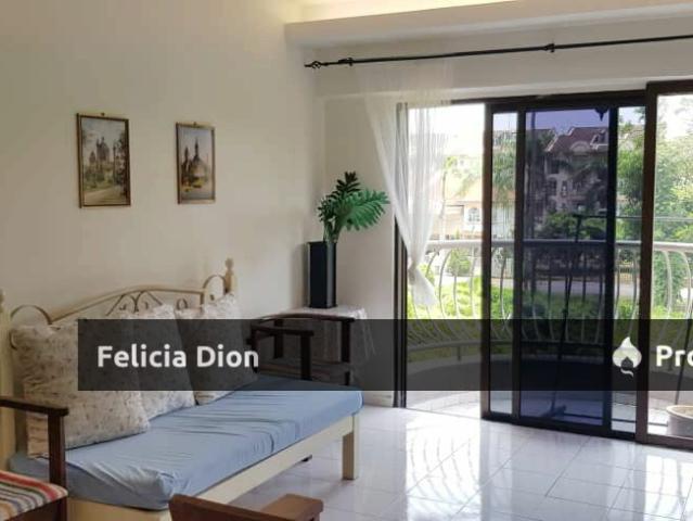 Condominium for sale in Malaka