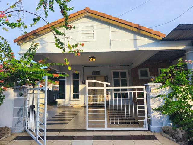 Residential House for sale in Durian Tunggal, Malaka