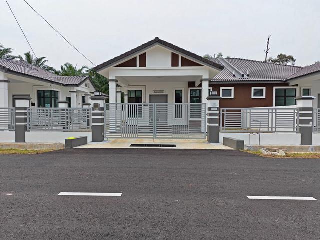 Residential House for sale in Malaka