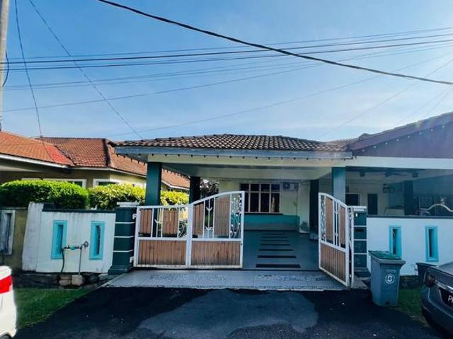 Residential House for sale in Malaka