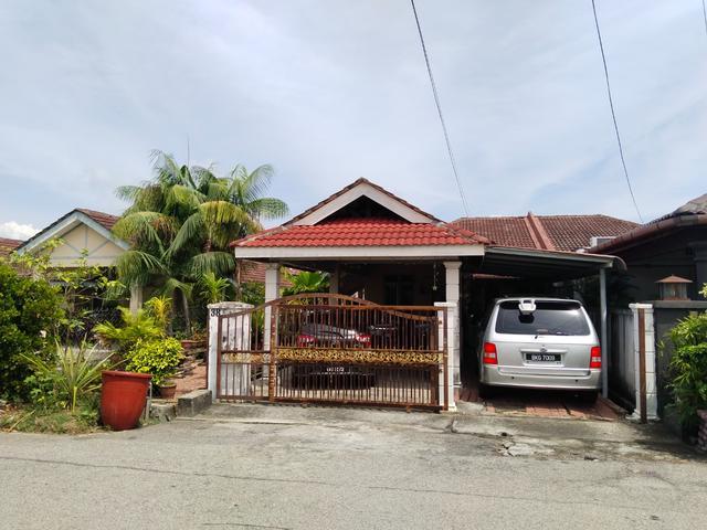 Residential House for sale in Tanjong Sepat, Selangor