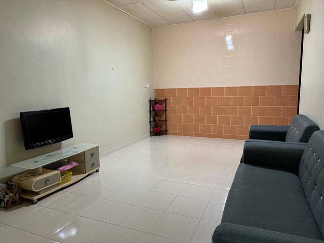 Terraced House for sale in Malaka