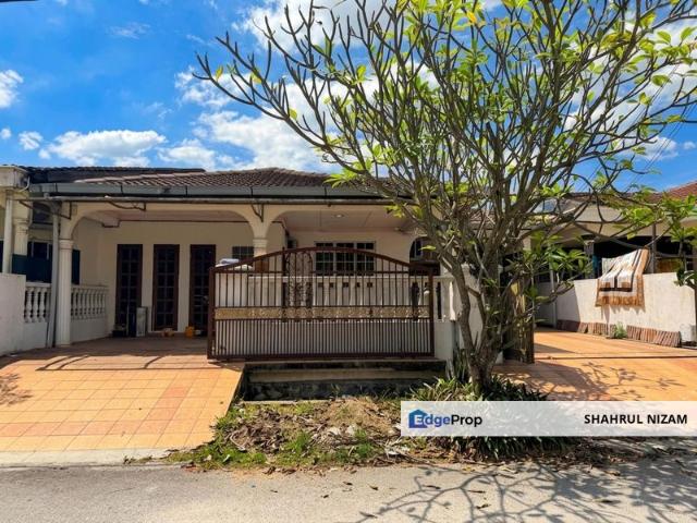 House for sale in Kajang, Langat