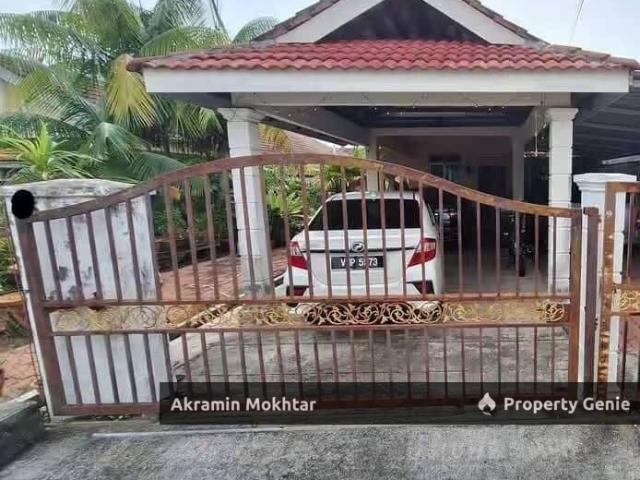 Residential House for sale in Tanjong Sepat, Selangor