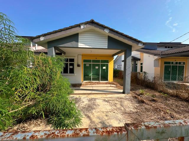Residential House for sale in Kluang, Johor