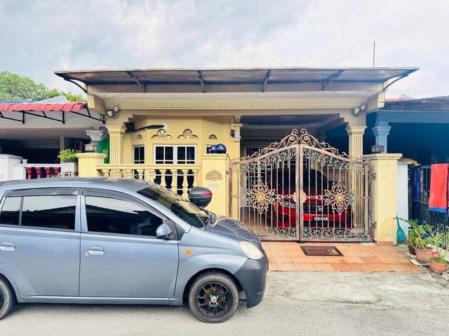 Terraced House for sale in Country Heights Damansara, Kuala Lumpur