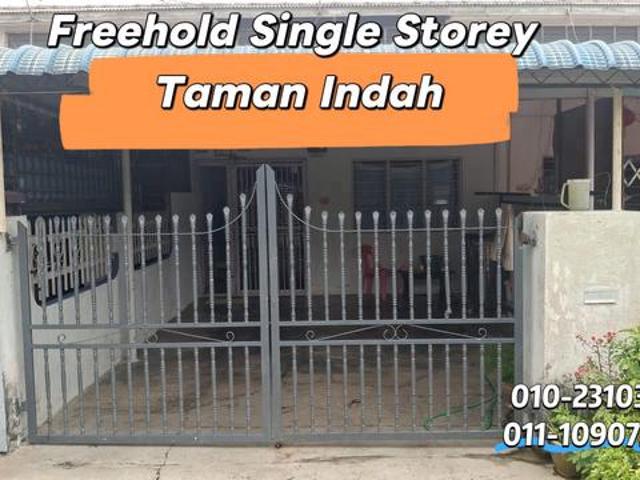 Terraced House for sale in Tampin