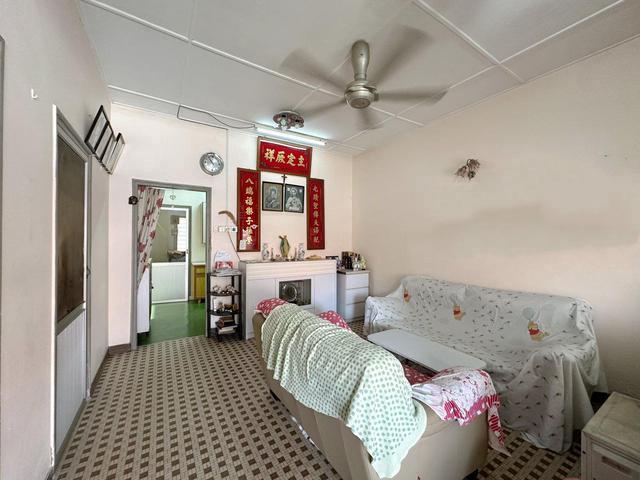 Terraced House for sale in Malaka