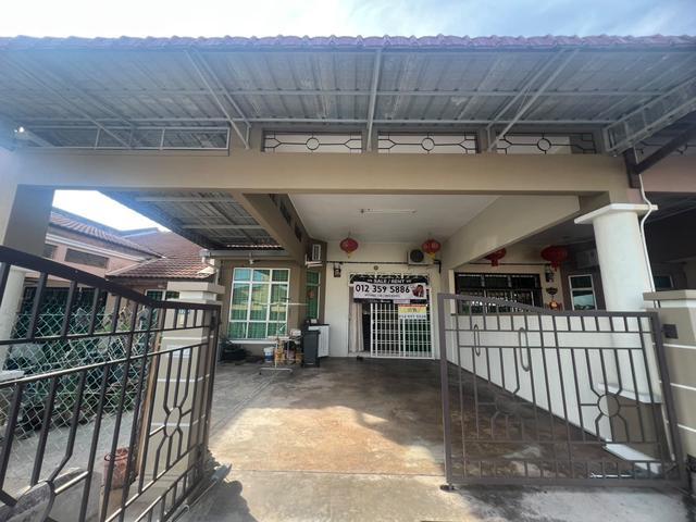 Terraced House for sale in Rembia, Malaka