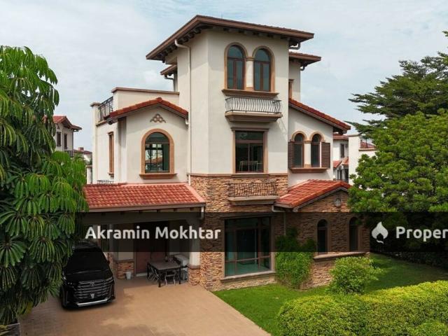 Bungalow for sale in Kajang, Langat