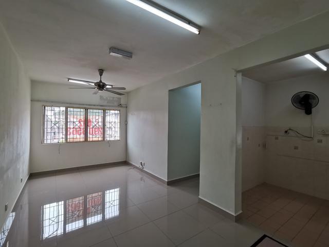 Condominium for sale in Petaling, Subang Jaya