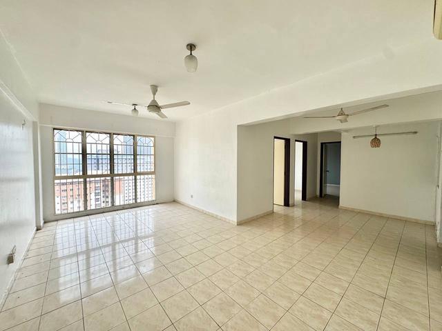 Apartment for sale in Kuala Lumpur, Country Heights Damansara