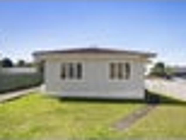 House for sale in Massey, Henderson-Massey