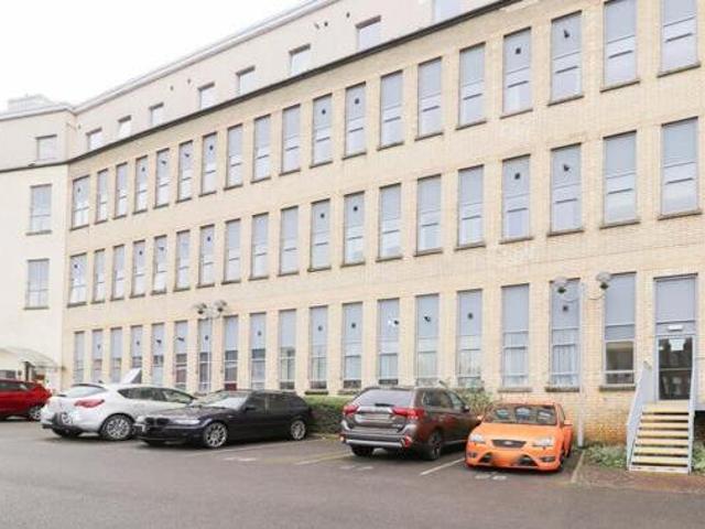 House for sale in Northampton, Northamptonshire