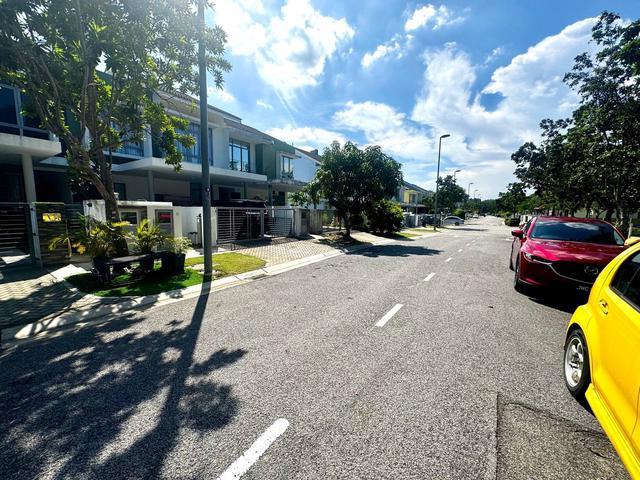 Terraced House for sale in Tanjong Sepat, Selangor