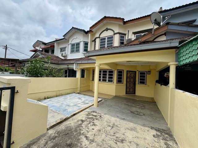 Terraced House for sale in Cheng, Malaka