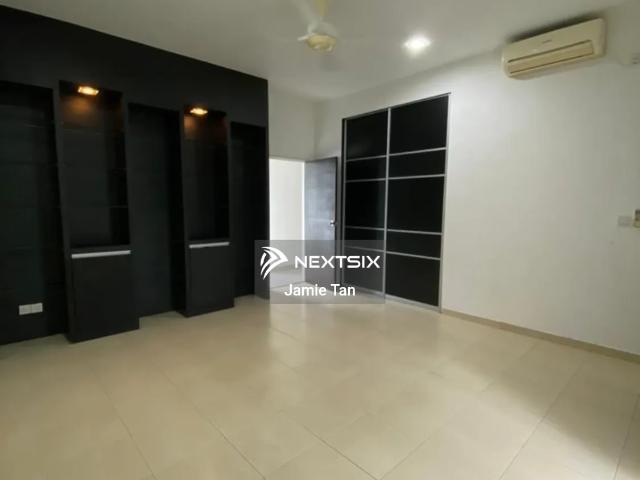 Residential House for sale in Malaka