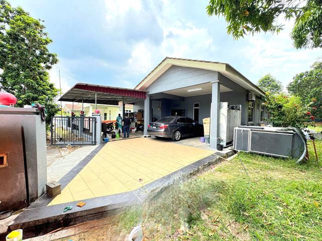 Bungalow for sale in Kluang, Johor
