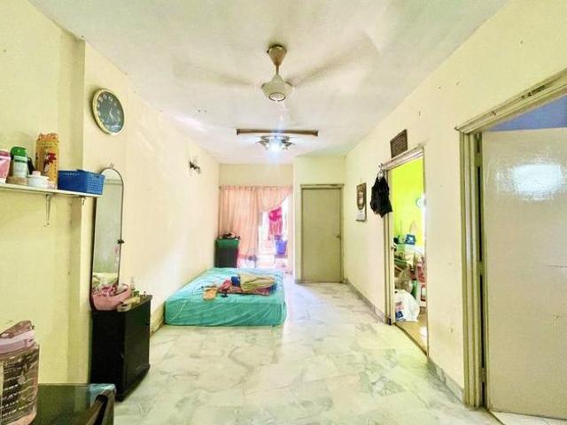 Flat for sale in Country Heights Damansara, Kuala Lumpur